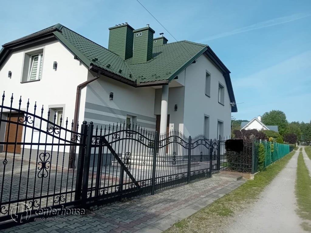 Dom wolnostojący Rz-ów ul. Sikorskiego