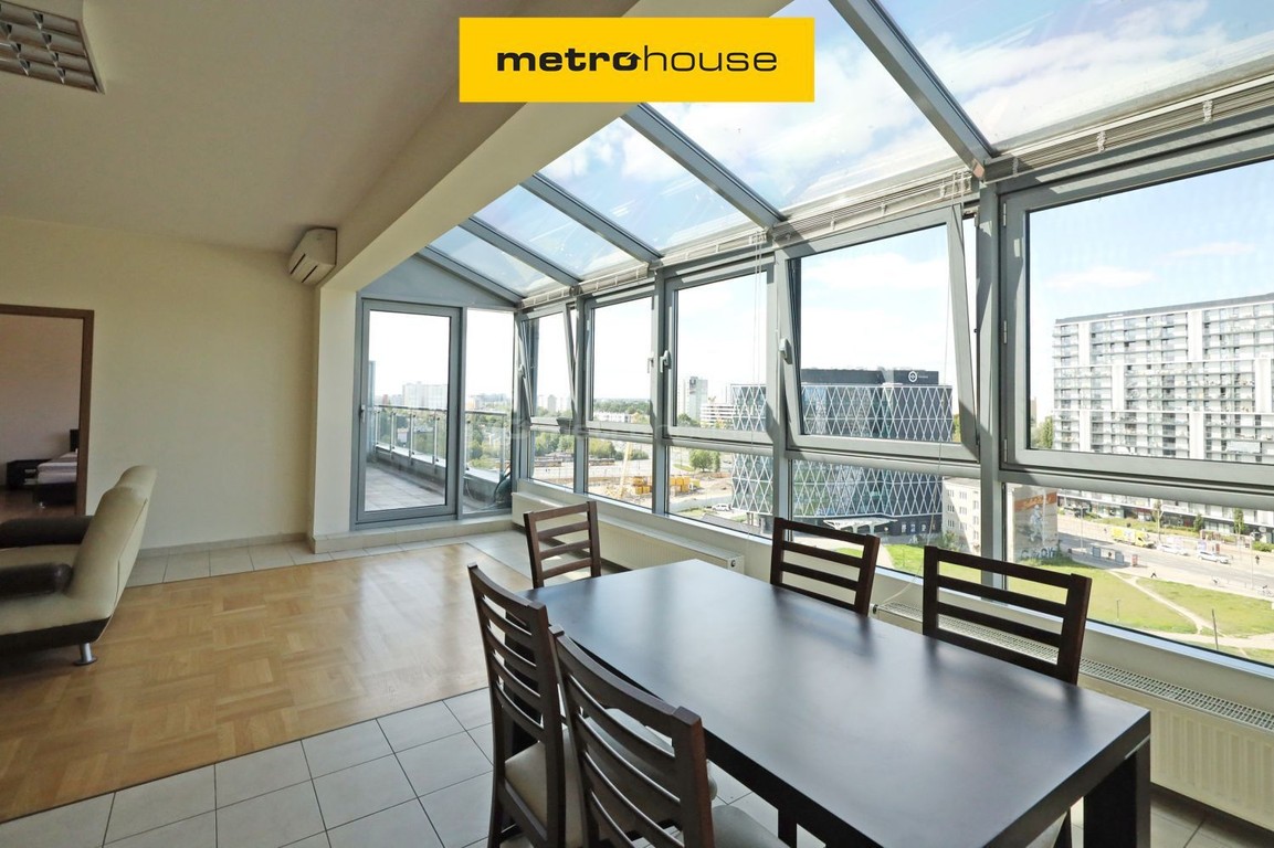 Apartament przy Metro Wilanowska panorama miasta