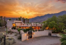 Dom Borrego Springs