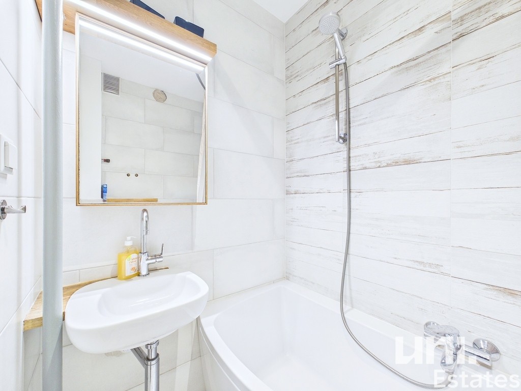 Tauron Arena | Balkon | Podłoga Dębowa | 38 m² - Widok 6