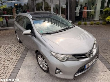 Toyota Auris II-1