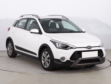 Hyundai i20 , Salon Polska, Klima, Tempomat, Parktronic