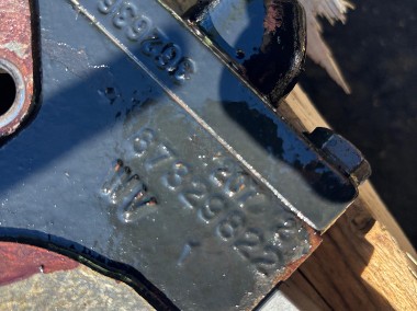 CNH Case Puma / New Holland 230 Sekcja Rozdzielacza 87330318 87329822 51443156-2