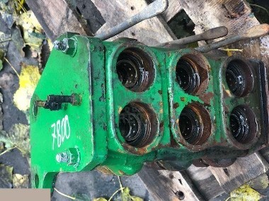John Deere 7700 - Gniazda Hydrauliczne-2