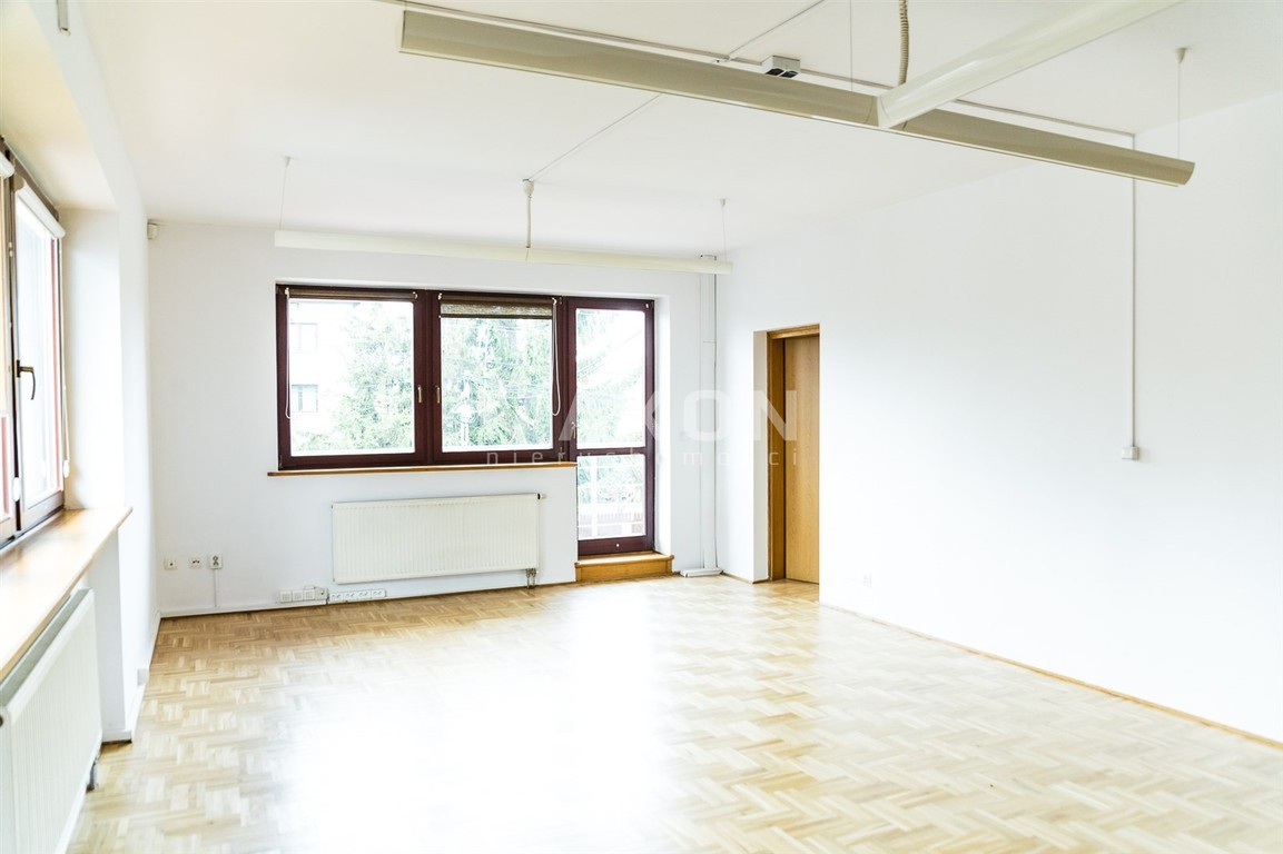 Samodzielny budynek + plac. - Ansicht 5