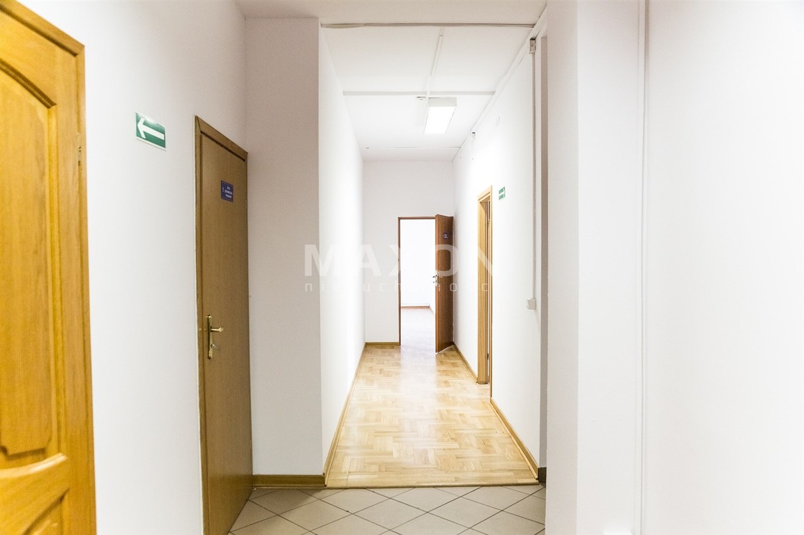 Samodzielny budynek + plac. - Ansicht 6