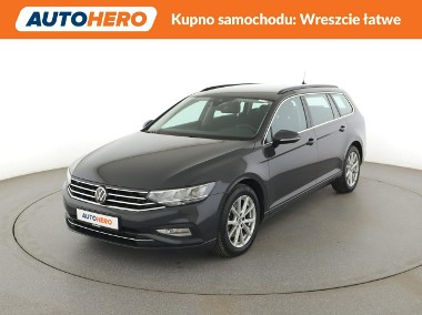 Volkswagen Passat B8 4Motion automat 200KM navi ACC LED climatronic PDC-1