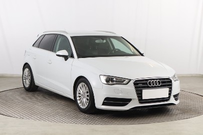 Audi A3 III (8V) , Skóra, Xenon, Bi-Xenon, Klimatronic, Tempomat, Parktronic,