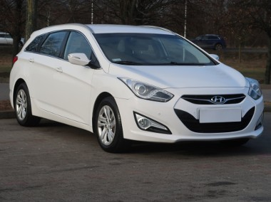 Hyundai i40 , Klima, Parktronic, Podgrzewane siedzienia-1