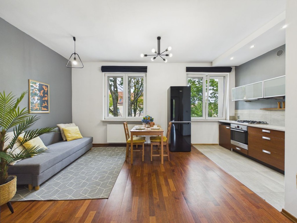 Stare Tychy | 47 m²| 2 pokoje I Balkon