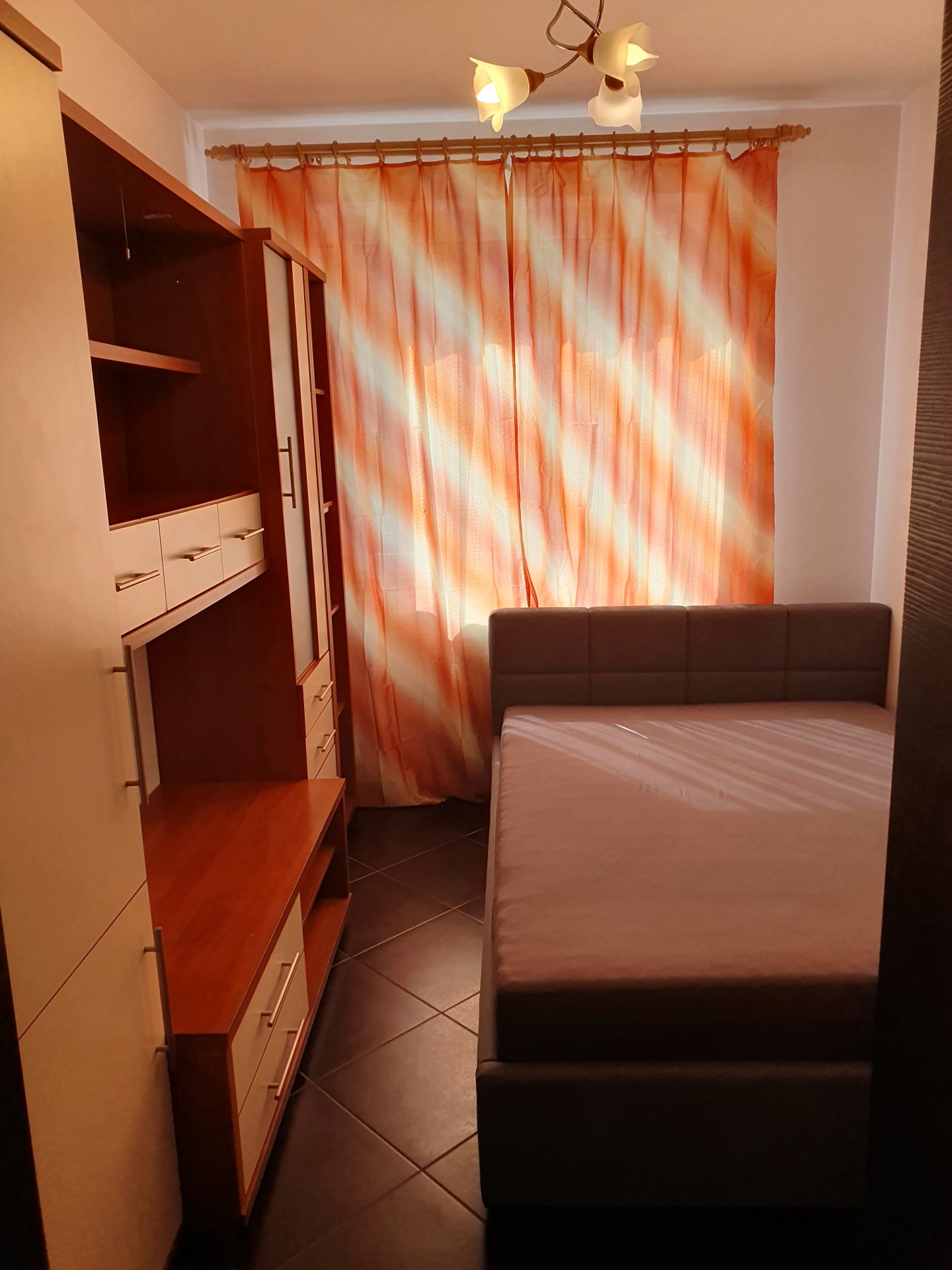 Do wynajęcia mieszkanie 40 m², dwa pokoje, Tychy oś. Cztery Pory Roku - Widok 5