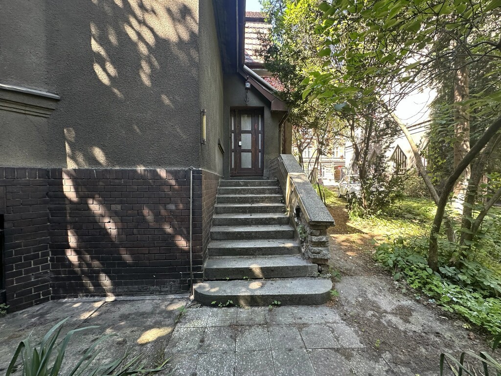 220 m² I 6 pokoi I Działka 714 m² – pohled 3