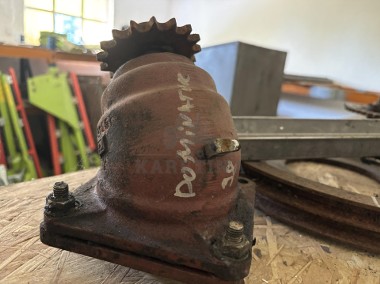 Claas Dominator 98 - przekładnia napełniania ziarnem-2