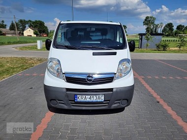 Opel Vivaro Zadbany dostawczak-1