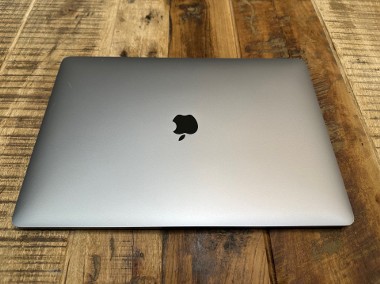 Apple MacBook Pro A1990, 15,4" i7 256GB, 2019-1