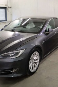 Tesla Model S-2