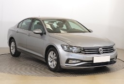 Volkswagen Passat B8 , Salon Polska, Serwis ASO, Automat, Navi, Klimatronic,