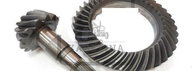 JCB 4cx - WAŁEK ATAKU Z KOŁEM TALERZOWYM 13/38 T-1