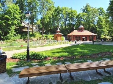 Sprzedam mieszkanie centrum Krynicy-Zdrój przy DEPTAKU z balkonem-1