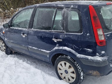 Syndyk sprzeda samochód Ford Fusion-1