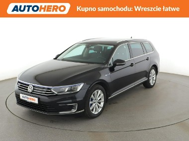 Volkswagen Passat B8 GTE automat 218KM virtual cockpit navi kamera ACC grzane fotele clim-1