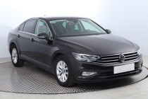 Volkswagen Passat B8 , Salon Polska, Navi, Klimatronic, Tempomat, Parktronic,