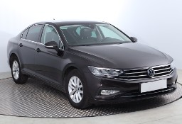 Volkswagen Passat B8 , Salon Polska, Navi, Klimatronic, Tempomat, Parktronic,