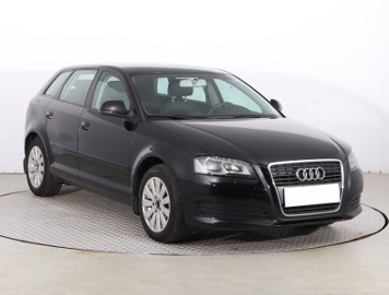 Audi A3 II (8P) , Salon Polska, Xenon, Klimatronic, Parktronic,