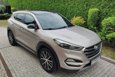 Hyundai Tucson 2.0 CRDI wersja GO 4WD- pierwszy właściciel
