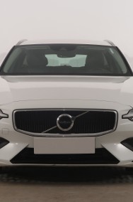 Volvo V60 II , Serwis ASO, 190 KM, Automat, VAT 23%, Skóra, Navi,-2