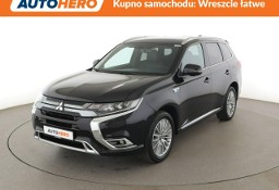 Mitsubishi Outlander III PHEV 4x4 automat full LED skóra navi klima auto grzane fotele kamera