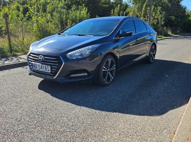 Hyundai i40-1