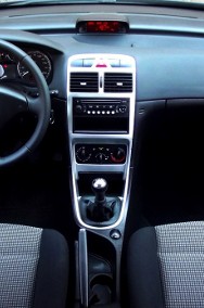 / Pojazd Sprzedajemy z Gwarancją ASO na ROK / Klima /-2