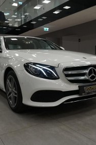 Mercedes-Benz Klasa E W213 200 4Matic/AVANGARDE/Szyberdach/Duży wyświetlacz-2