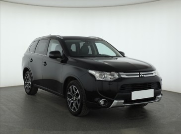 Mitsubishi Outlander III , Salon Polska, Automat, 7 miejsc, Skóra, Navi, Xenon,