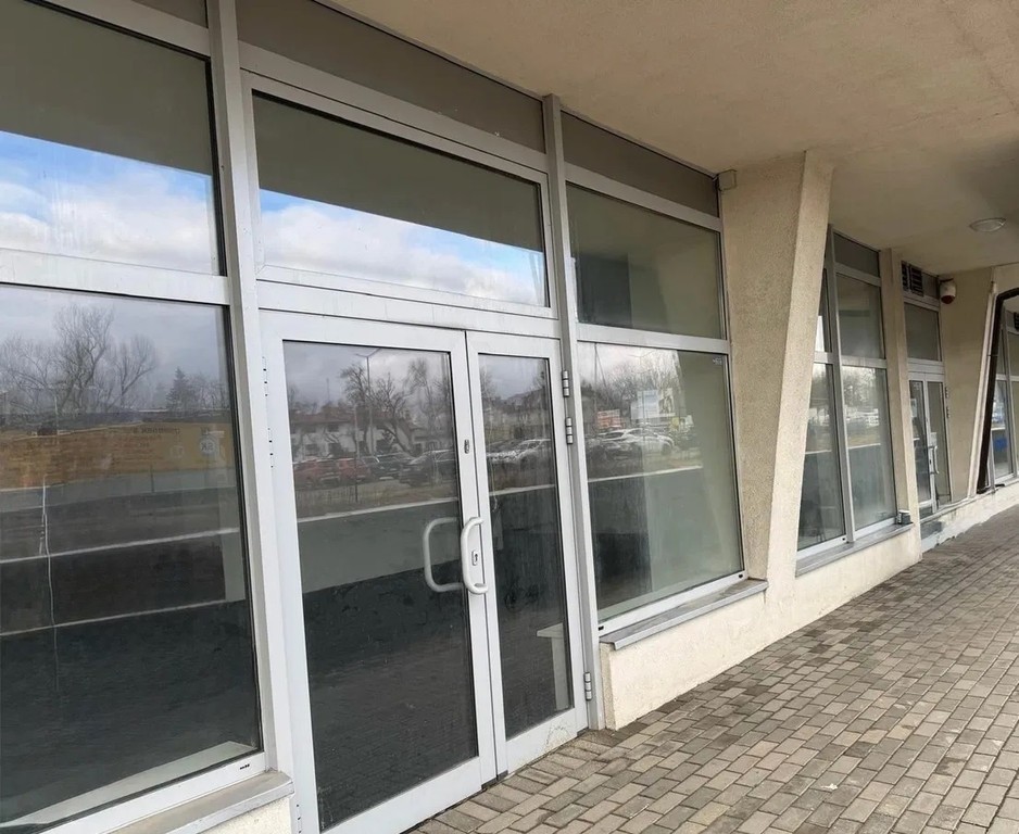 LOKAL 550 m² — CENTRUM PIASECZNA - Widok 5