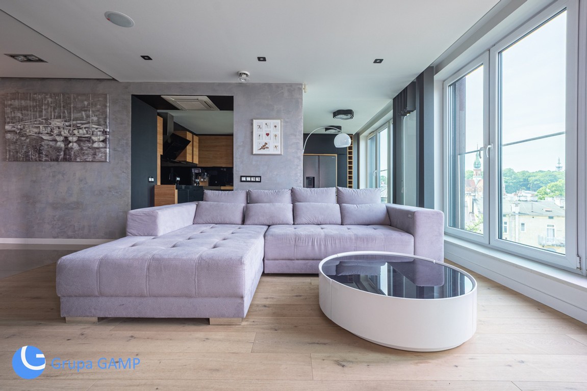 3-Bedroom Unique Penthouse by the River - Widok 5