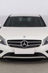 Mercedes-Benz Klasa A W176 , Skóra, Xenon, Bi-Xenon, Klima, Parktronic,-2