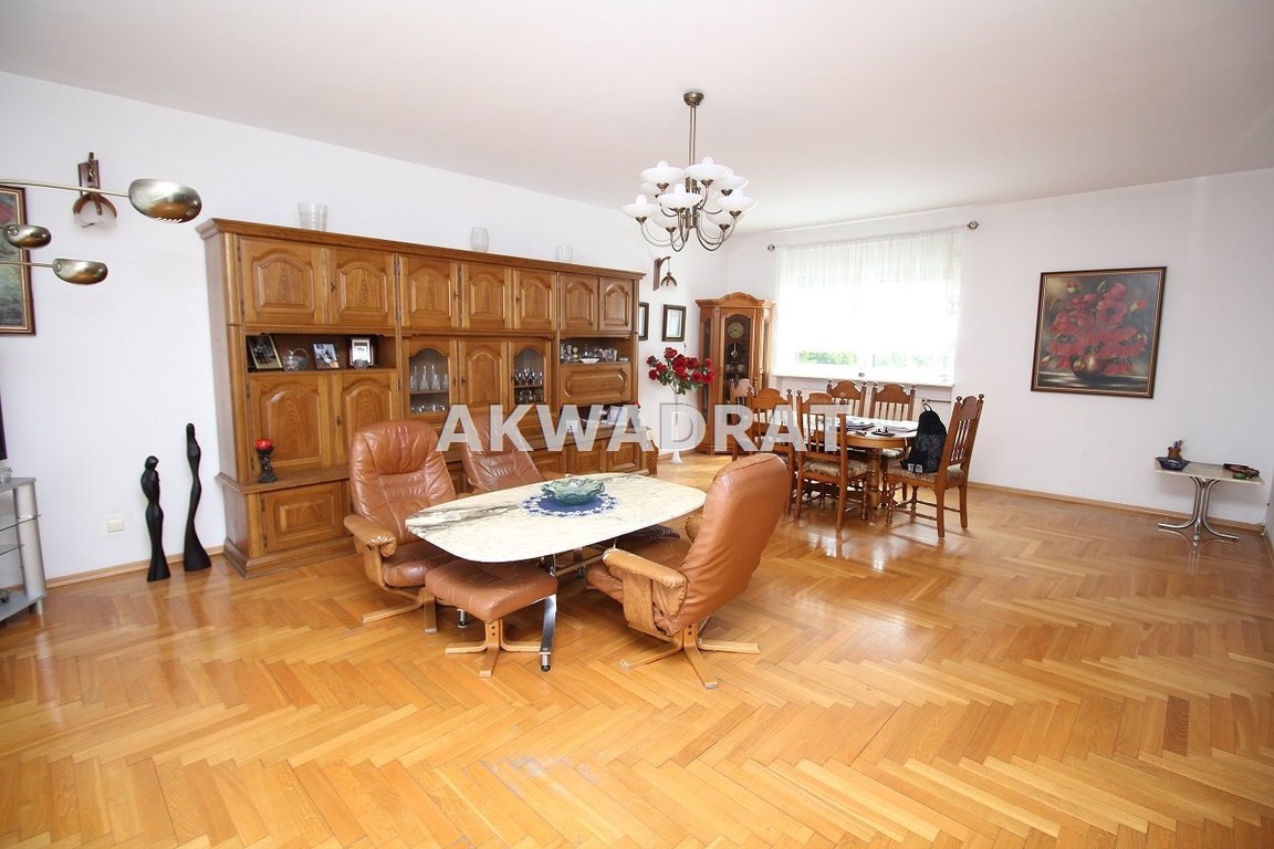 Wałbrzych Szczawienko dom w zabudowie szeregowej