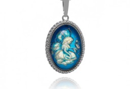 Biżuteria srebrna rzeźba ELF w niebieskim bursztynie