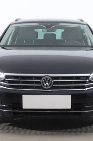 Volkswagen Passat B8 , Salon Polska, 1. Właściciel, VAT 23%, Navi, Klimatronic,-2