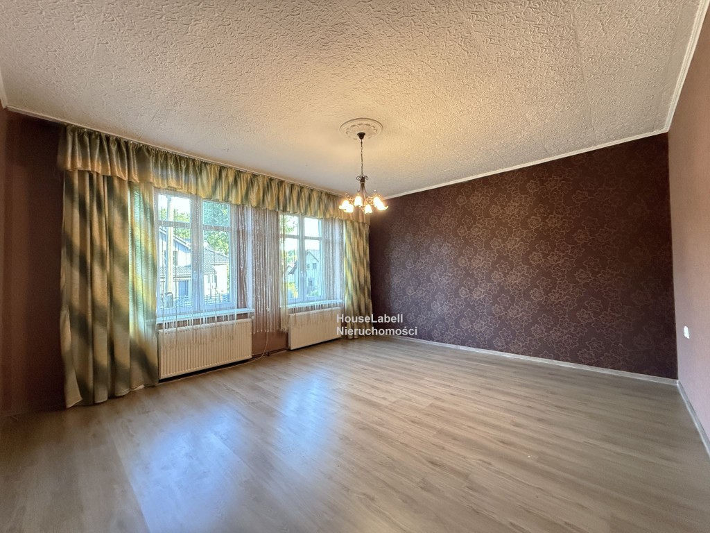 Wysokie Wnętrza, Duże Okna — 3-POKOJE + GARAŻ.