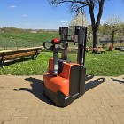 Toyota SWE200D 1727mth wstępne podnoszenie wideł niski maszt serwis gwarancja