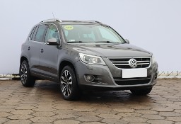 Volkswagen Tiguan , Salon Polska, Serwis ASO, DSG, Skóra, Xenon, Bi-Xenon,