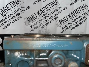 Kubota V3600 , V3300 kolektor wydechowy turbospręźarka turbina-1