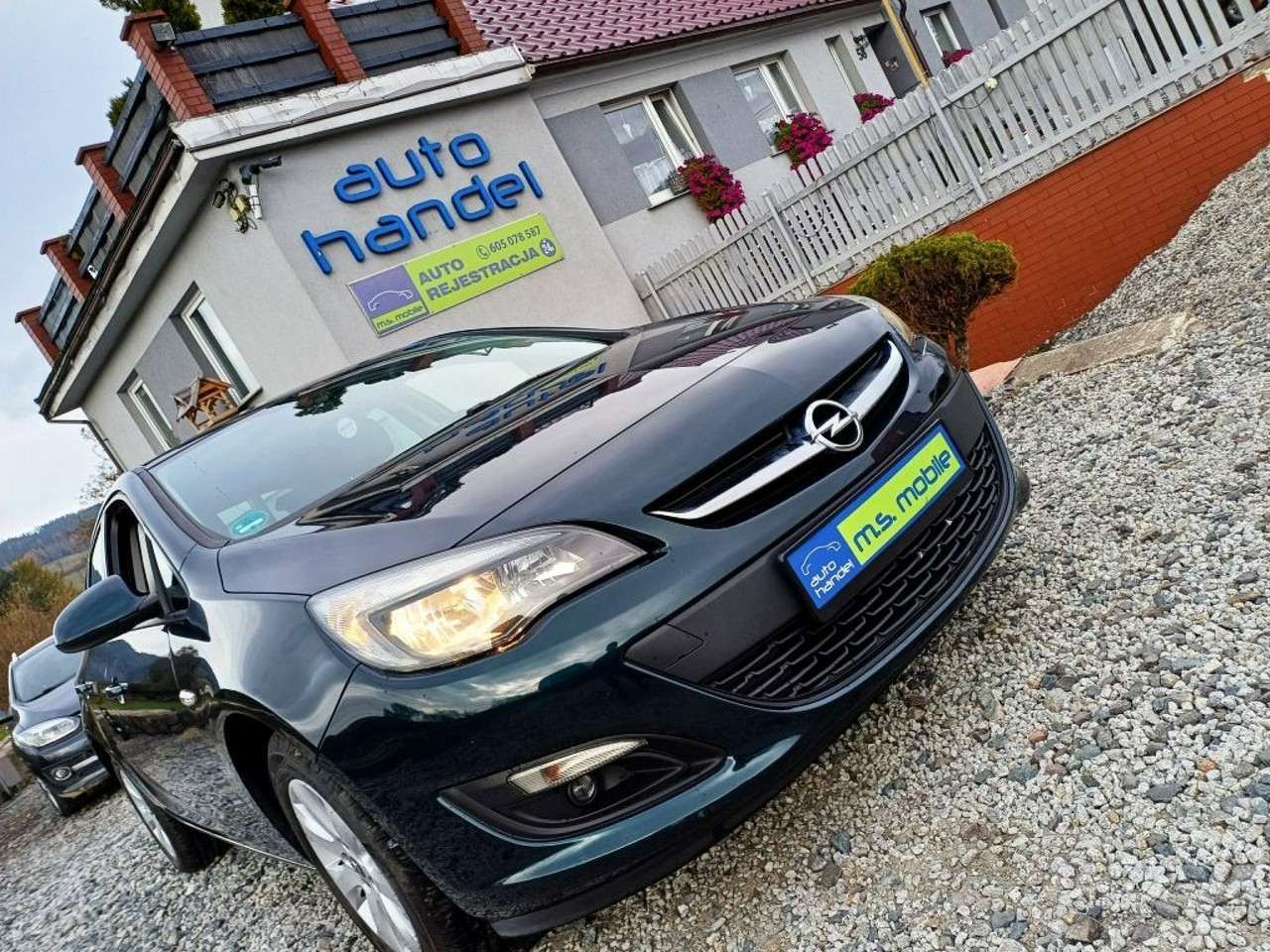 Opel Astra J