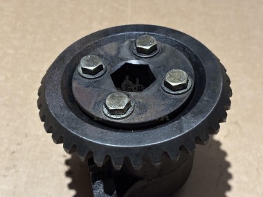 Claas Corto 3100 Koło Talerzowe Piasta 0015392700 0009045270 00 1539 270 0 00 0904 527 0-1