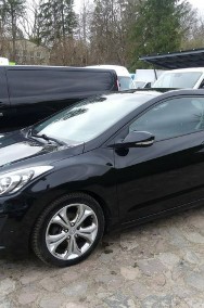 Hyundai i30 II 1,6 Crdi FIFA World Cup Edition R-Kamera Klimatronik Panorama dach-2