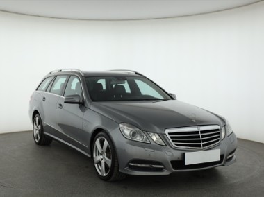 Mercedes-Benz Klasa E W212 , 231 KM, Automat, Skóra, Navi, Xenon, Bi-Xenon, Klimatronic,-1
