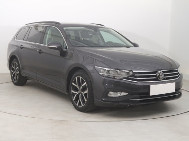 Volkswagen Passat B8 , Salon Polska, 1. Właściciel, VAT 23%, Navi, Klimatronic,-1